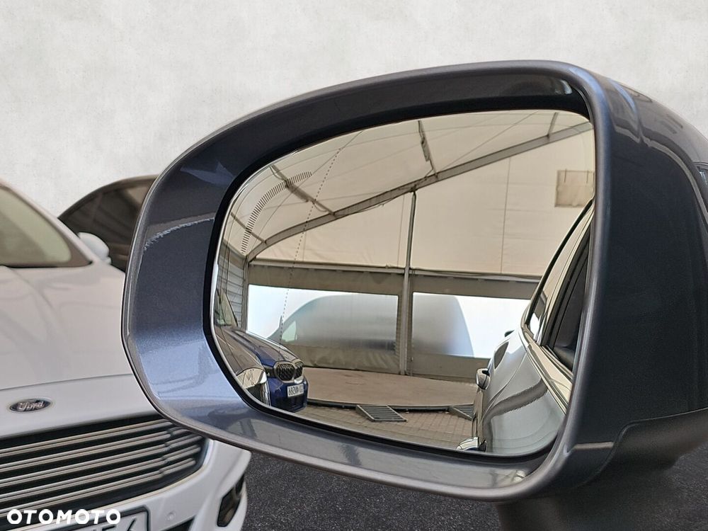 Volvo XC 60 B5 B AWD Momentum Pro - 23