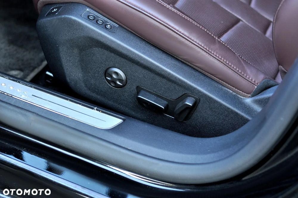 DS Automobiles DS 9 1.6 PureTech Rivoli + - 25