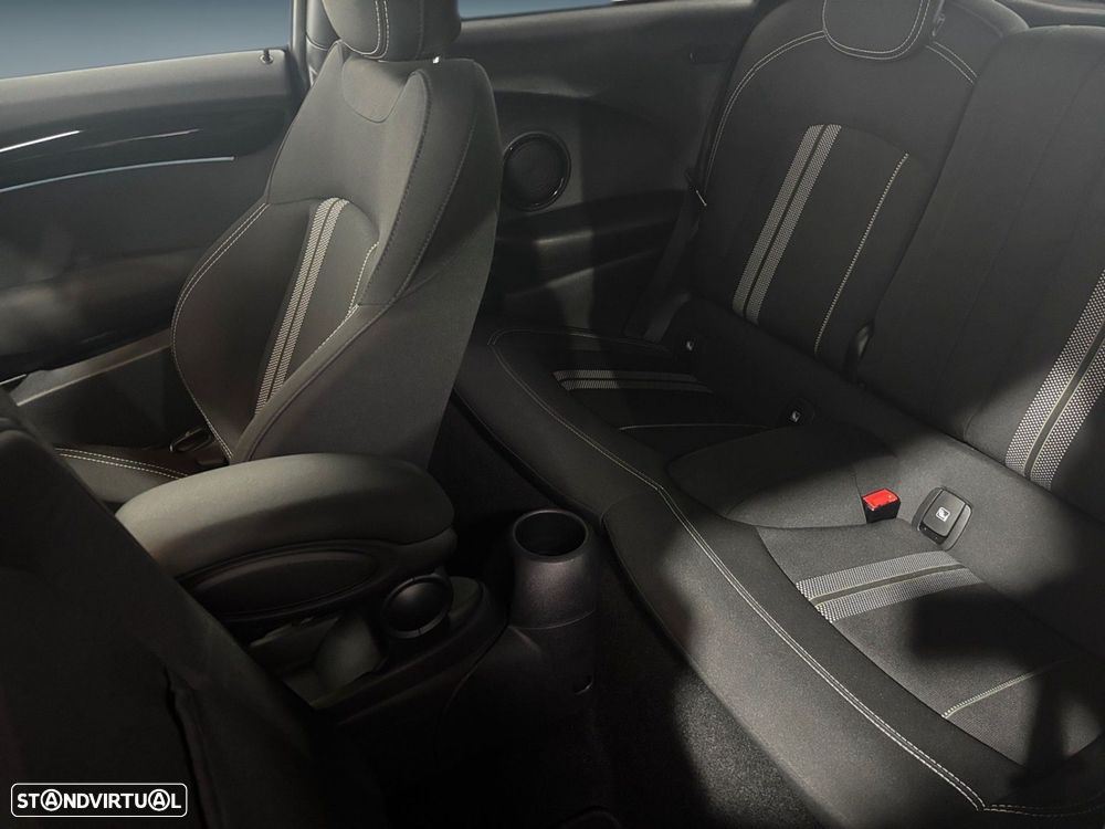 MINI 3 Portas Cooper SE Premium Classic - 13