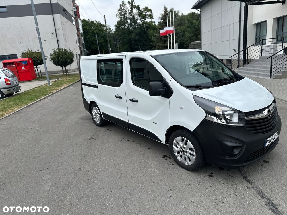 Opel Vivaro - 8