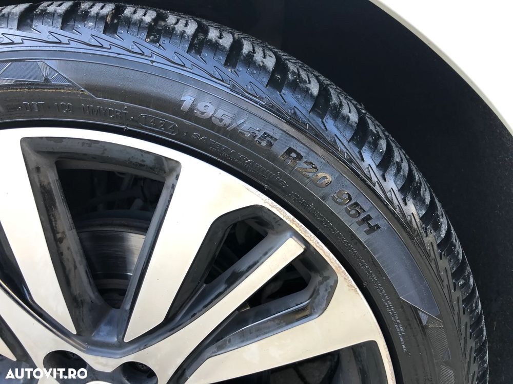 Renault Scenic ENERGY dCi 130 INITIALE PARIS - 9