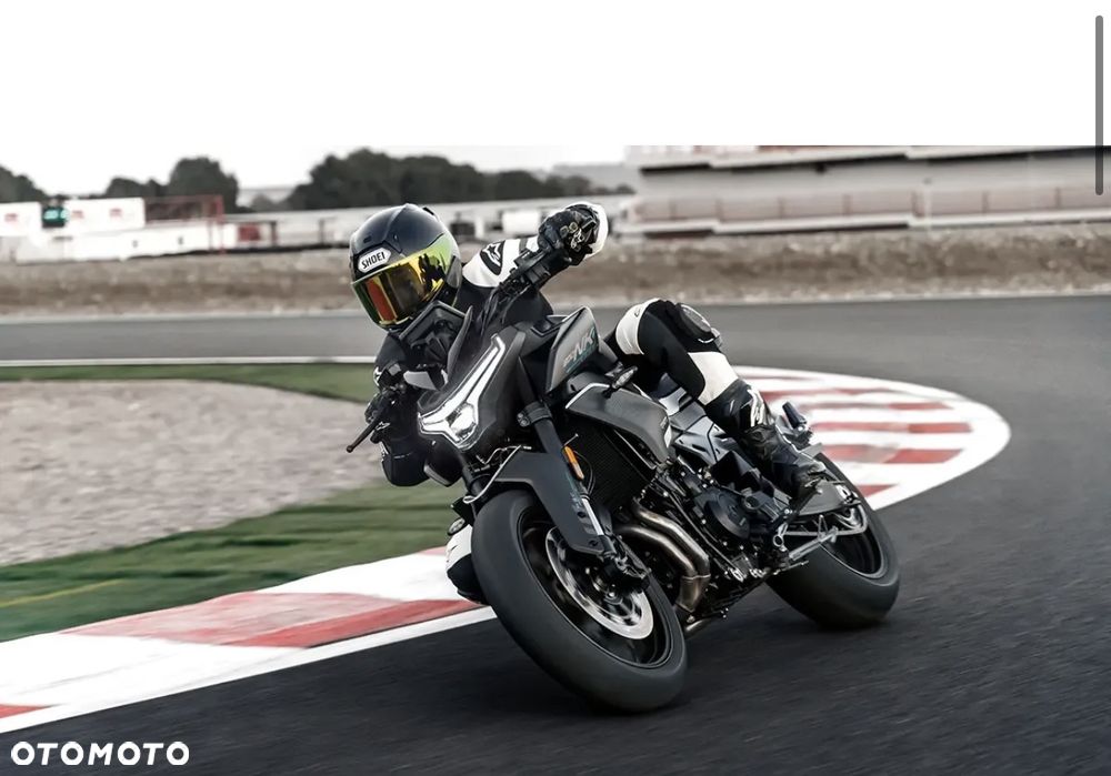 CFMoto 800NK - 3