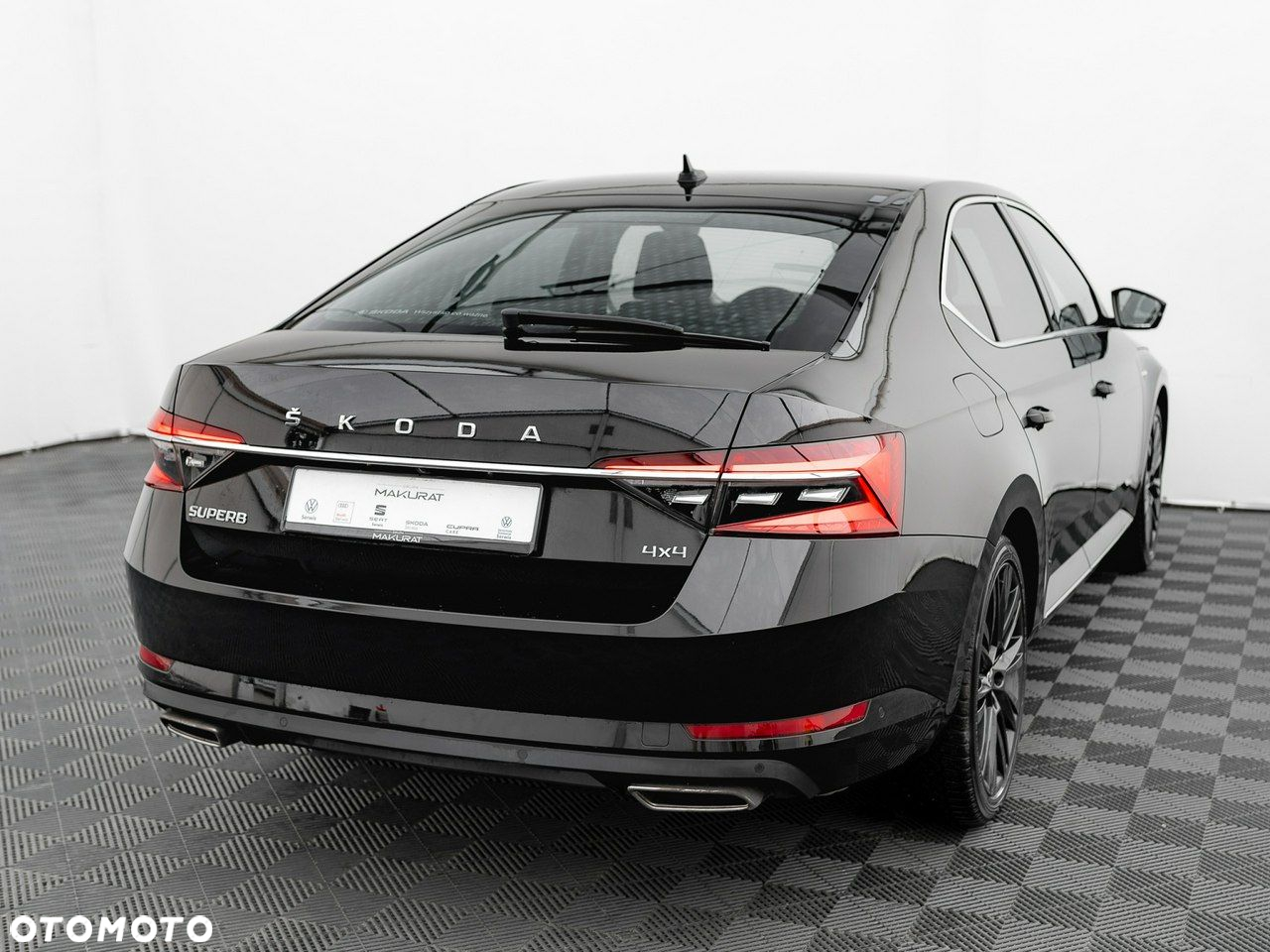 Skoda Superb 2.0 TSI 4x4 L&K DSG - 6
