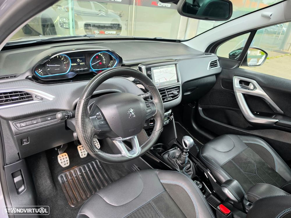 Peugeot 2008 1.2 PureTech Crossway - 13