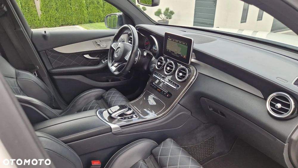 Mercedes-Benz GLC AMG 63 S 4Matic+ AMG Speedshift MCT 9G - 11
