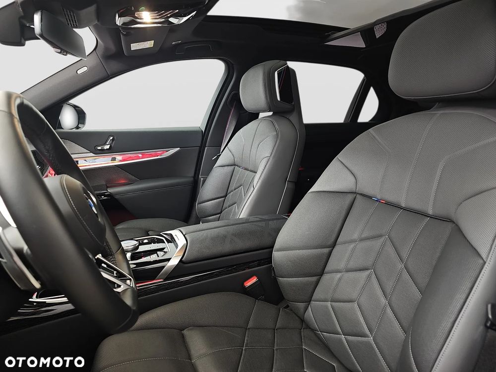 BMW Seria 7 - 10