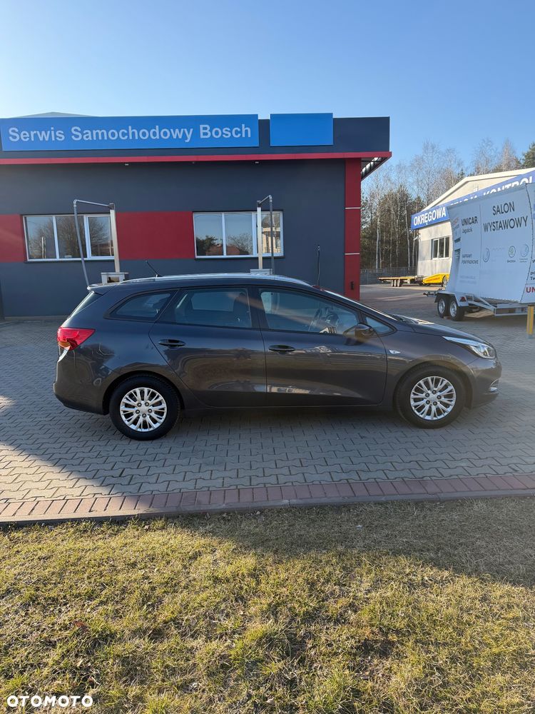 Kia Ceed 1.6 GDI ISG Dream Team Edition - 7