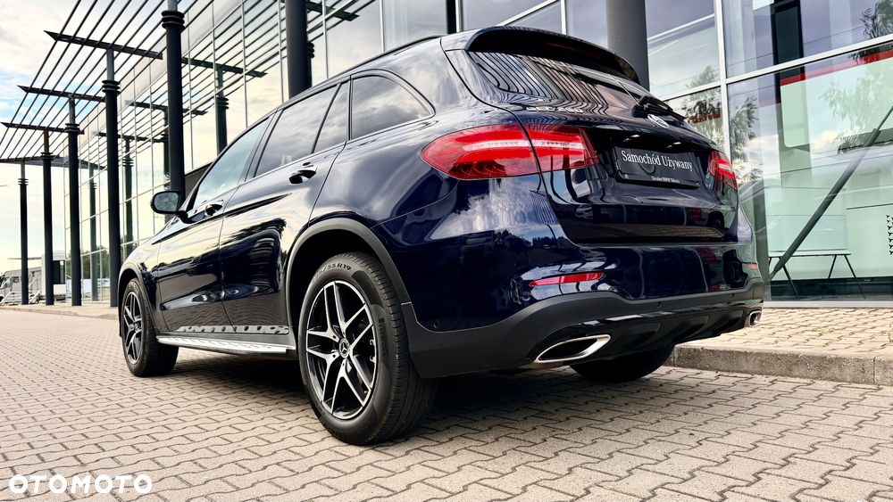 Mercedes-Benz GLC - 33