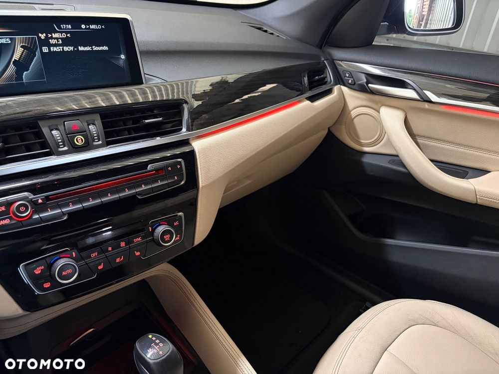 BMW X1 xDrive25i xLine sport - 17