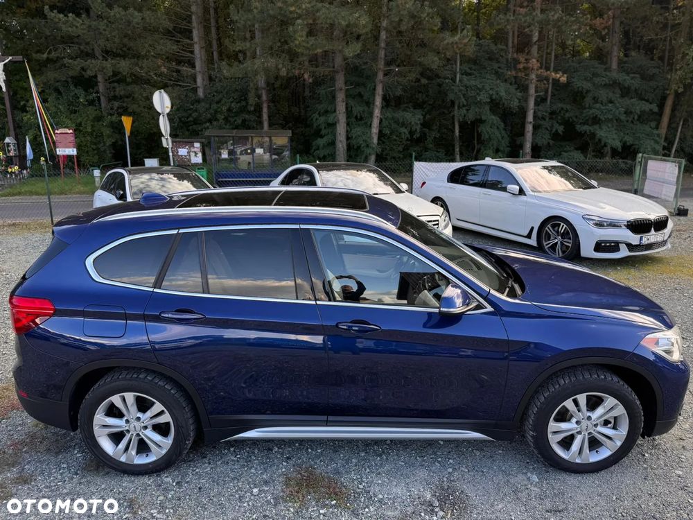 BMW X1 xDrive25i Advantage - 13