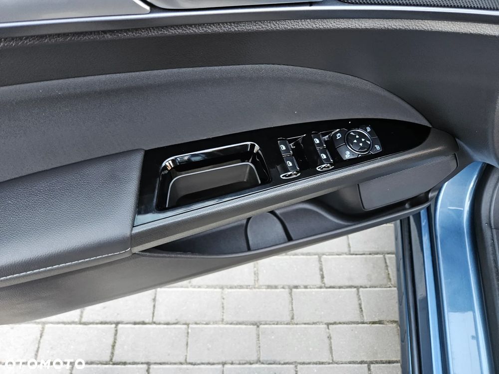 Ford Mondeo 2.0 TDCi Titanium PowerShift - 25