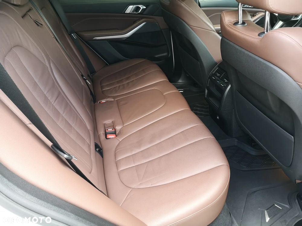 BMW X5 xDrive25d - 32