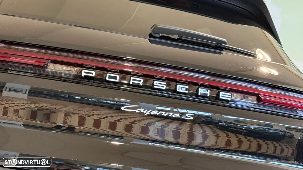 Porsche Cayenne S E-Hybrid - 6