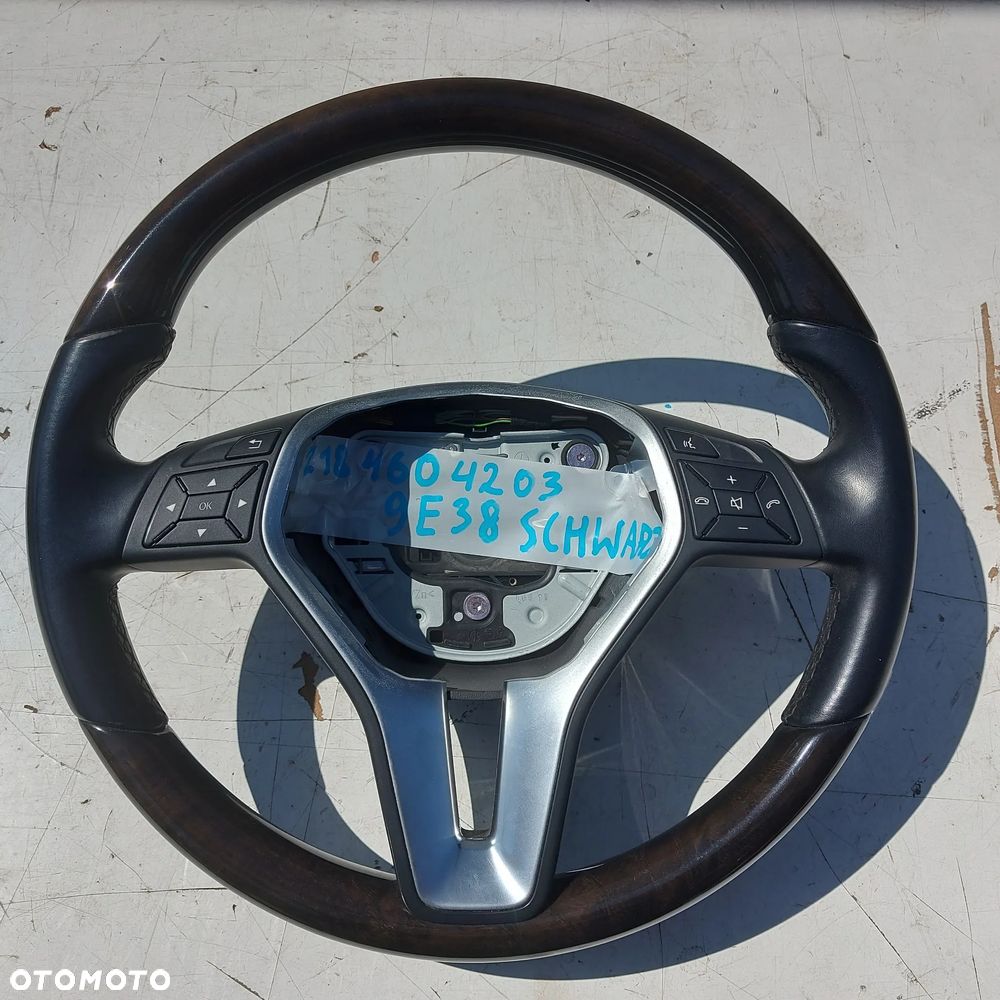 KIEROWNICA SKORA DREWNO MULTIFUNKCYJNA MERCEDES CLS W218 E W212 C W204 ORYGINAL DEMONTAZ 2184604203 - 1