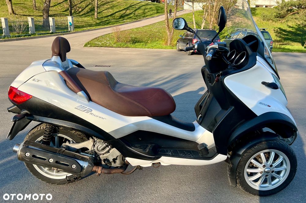Piaggio MP-3 - 5