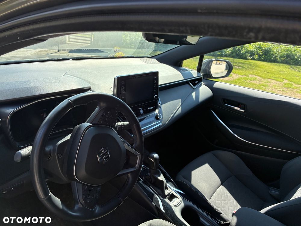 Suzuki Swace 1.8 Hybrid Premium Plus CVT - 4