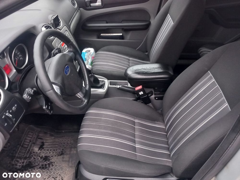 Ford Focus 1.8 TDCi Silver X - 6