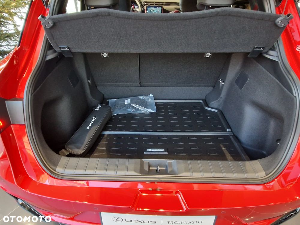 Lexus LBX 1.5 Hybrid Vibrant Edition - 21