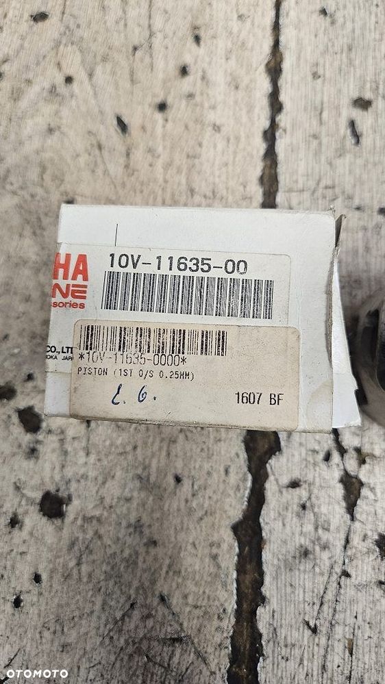 Oryginalny Tłok Yamaha DT 125 LC / RD 125   10V-11635-00  +0.25mm 1-szlif - 2
