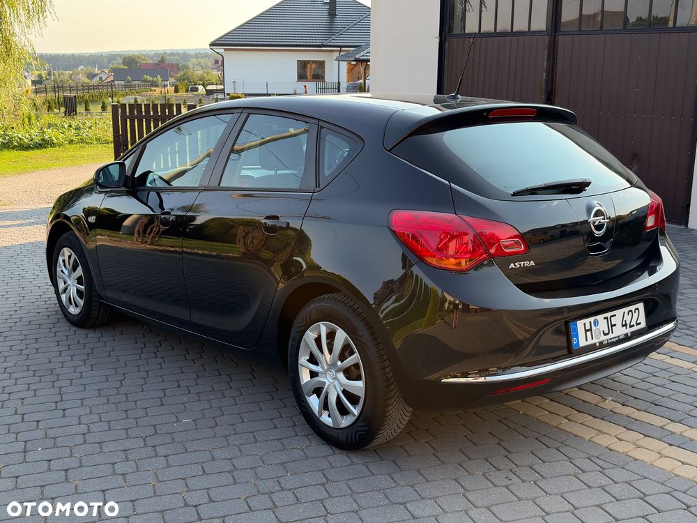 Opel Astra 1.4 Turbo Style - 14