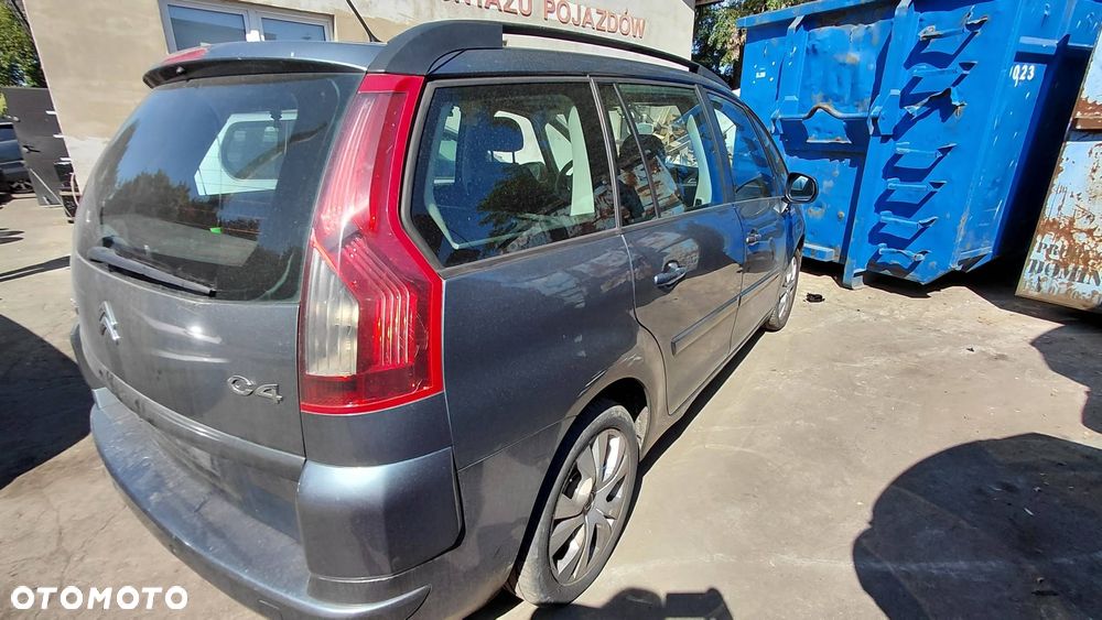 Części- Citroen c4 Picasso Rok 2006 Pojemność 1560 Moc 80 kw Diesel - 5