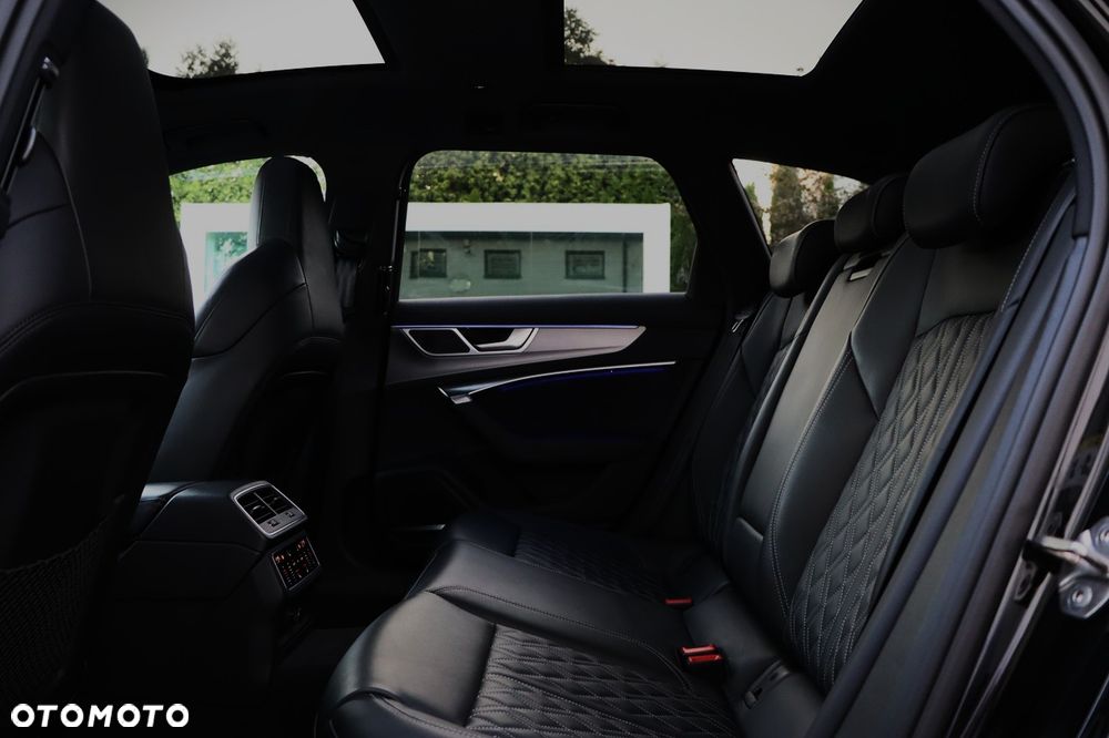 Audi S6 Avant - 24