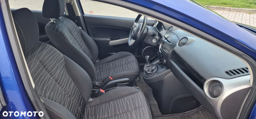 Mazda 2 - 27