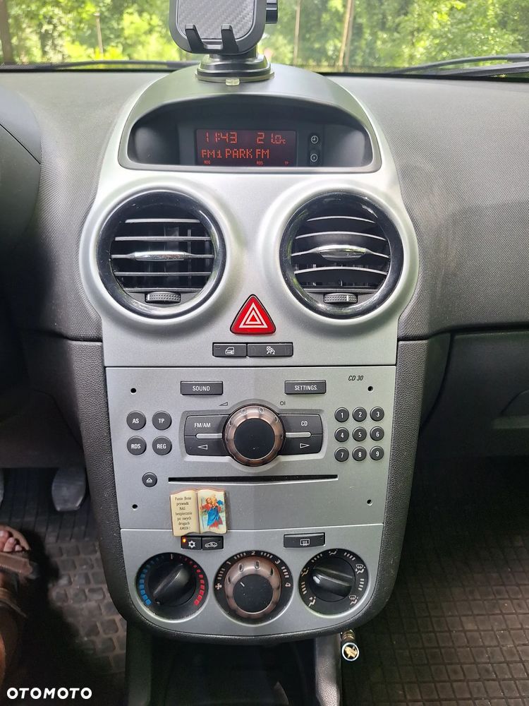 Opel Corsa 1.2 16V Enjoy - 9