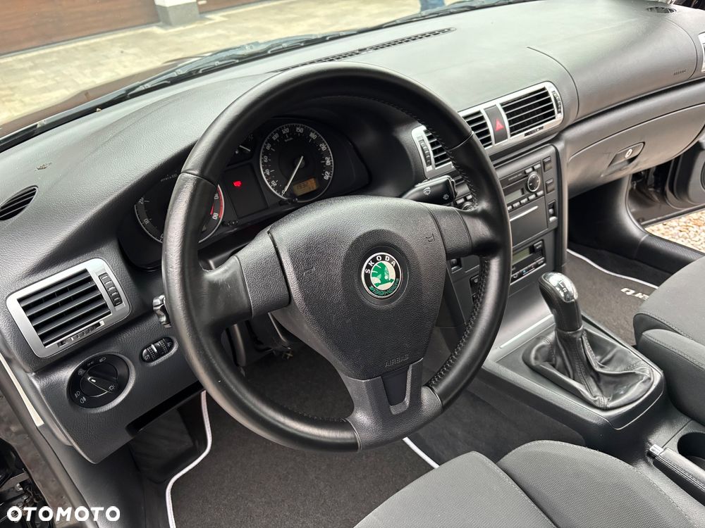 Skoda Superb 2.0 Comfort - 18