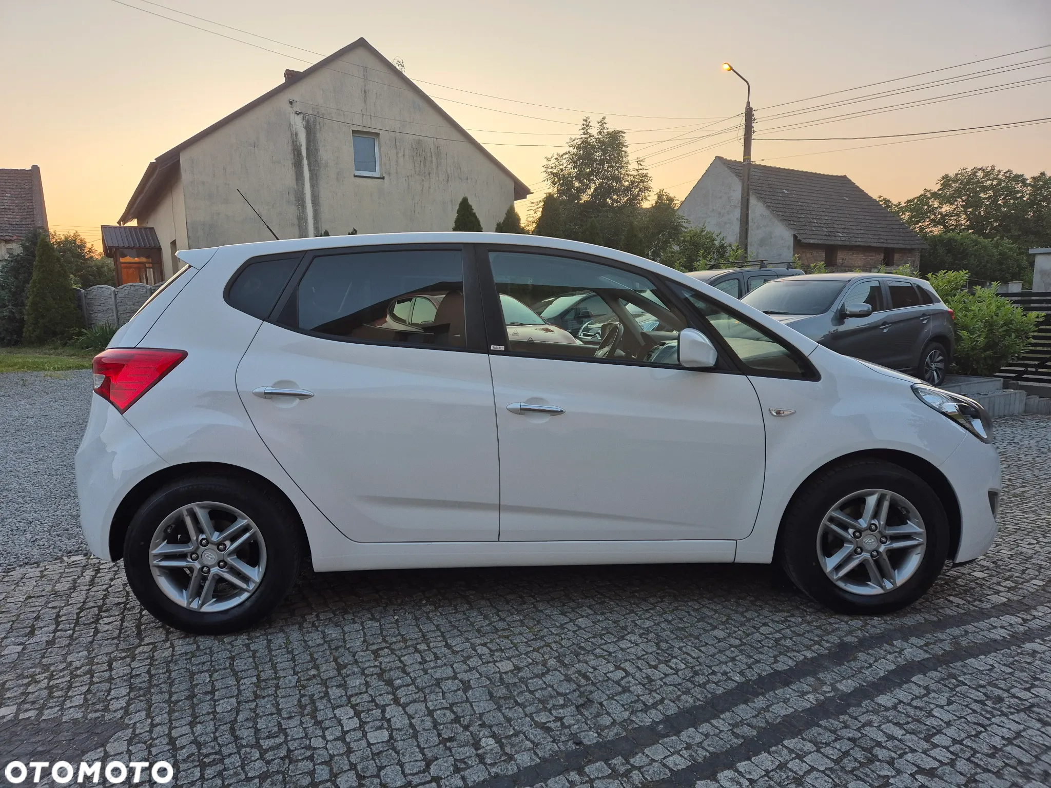 Hyundai ix20 1.4 blue Passion - 17