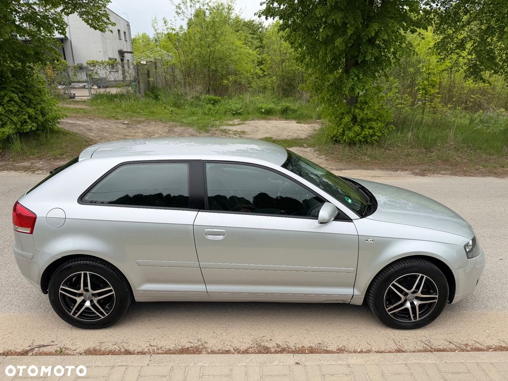 Audi A3 3-drzwiowe 1.6 Ambition - 11