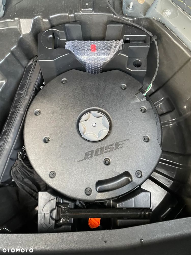 Renault Megane ENERGY TCe 130 BOSE EDITION - 9