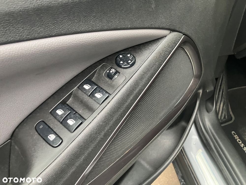 Opel Crossland X 1.2 Start/Stop Automatik 120 Jahre - 9