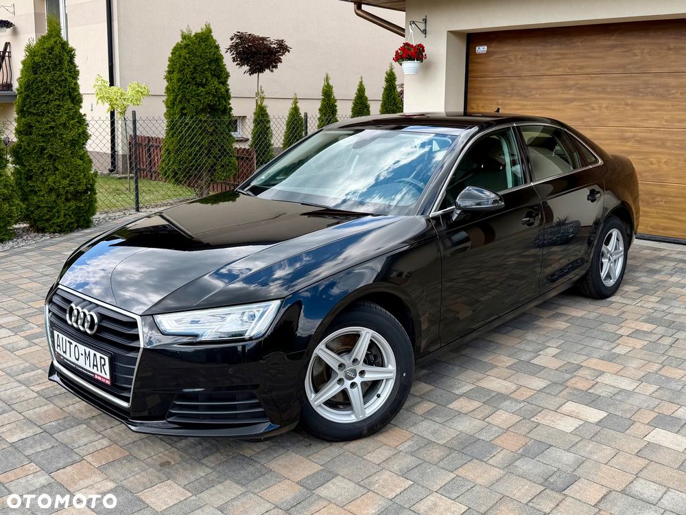 Audi A4 Limousine - 1