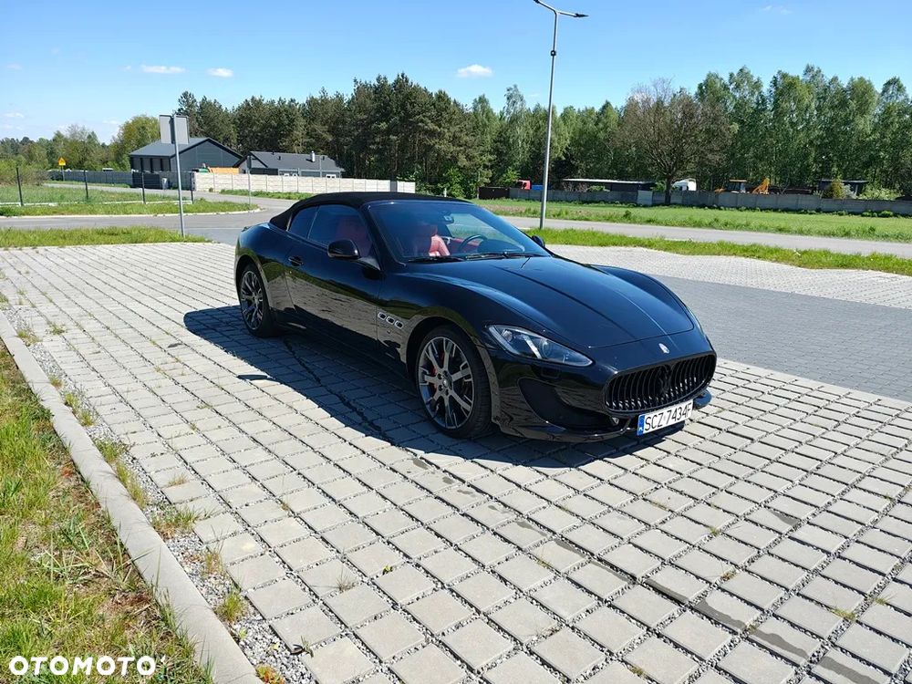 Maserati GranCabrio Sport - 11