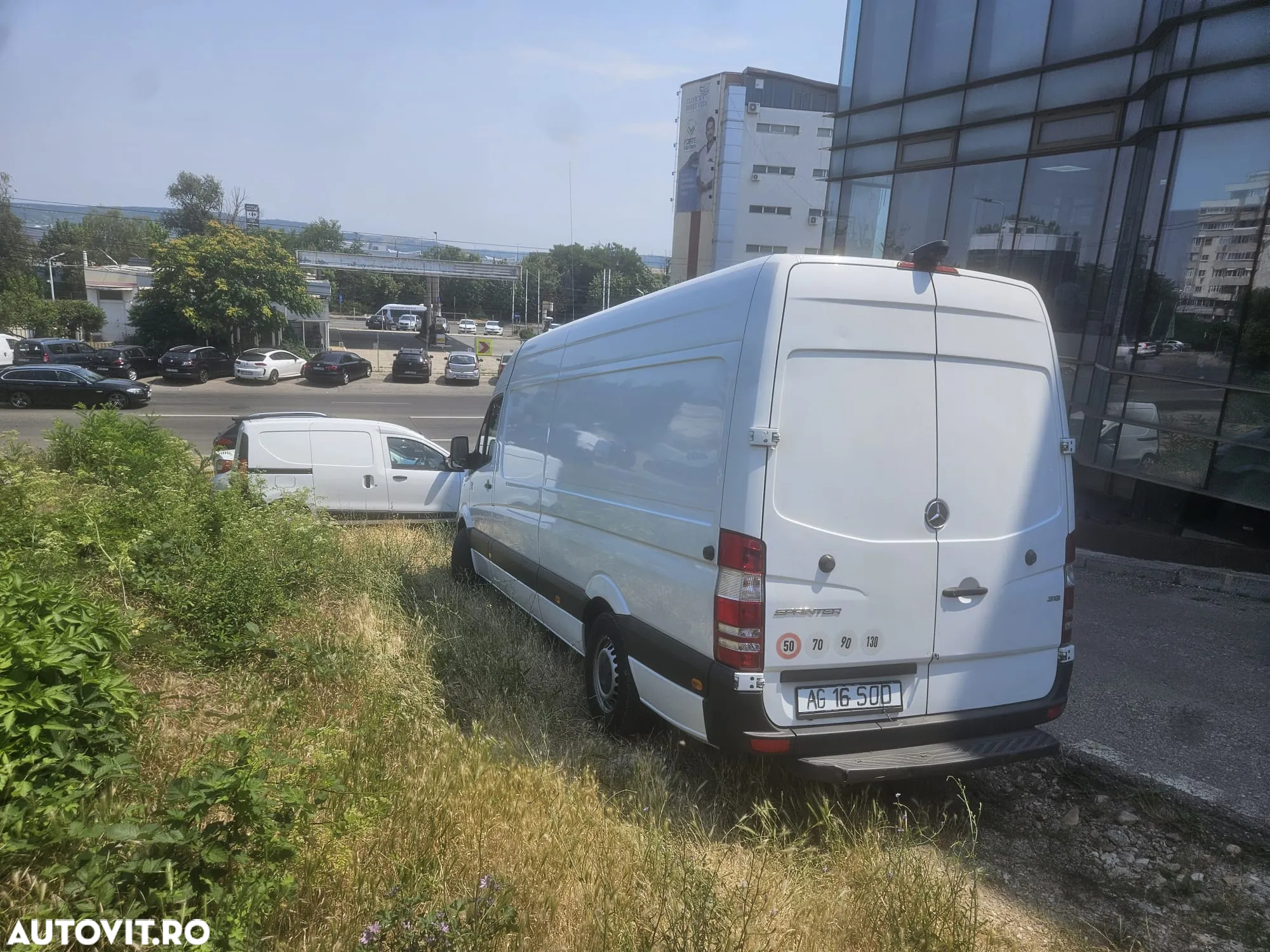 Mercedes-Benz Sprinter - 2