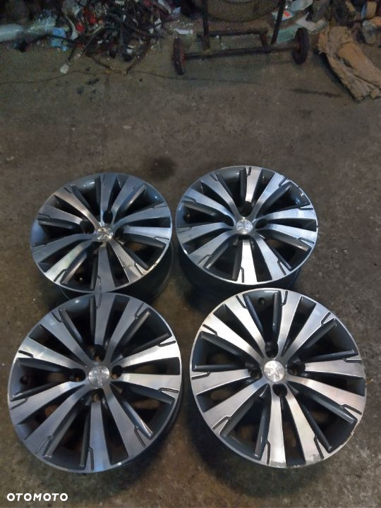 Felgi PEUGEOT  9802462377 7,5Jx17 17"  ET29 - 2