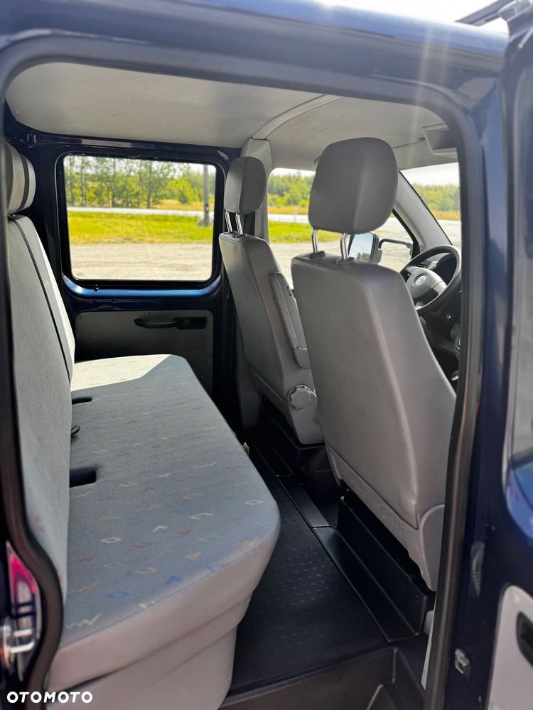 Volkswagen Transporter - 7