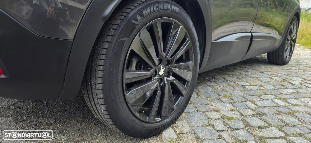 Peugeot 3008 1.6 Hybrid GT Pack e-EAT8 - 18