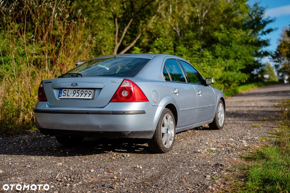 Ford Mondeo 2.0 TDCi Ghia - 9