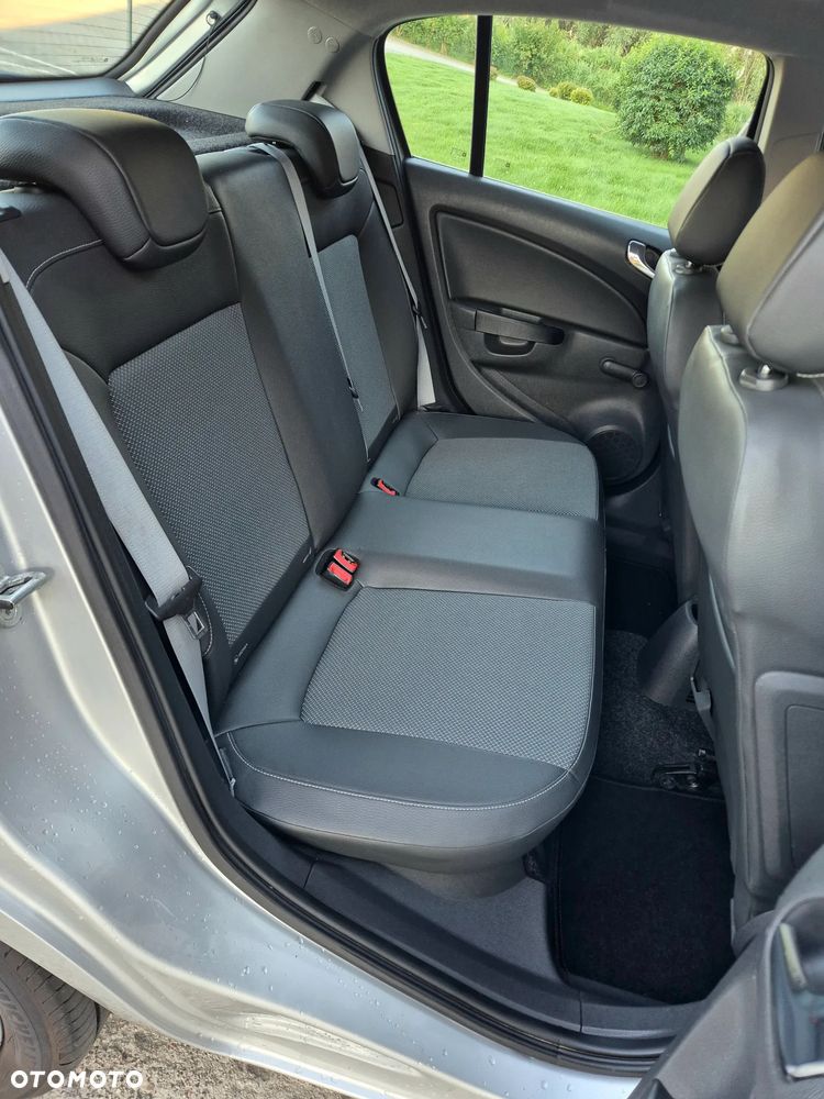 Opel Corsa 1.4 16V Innovation - 23