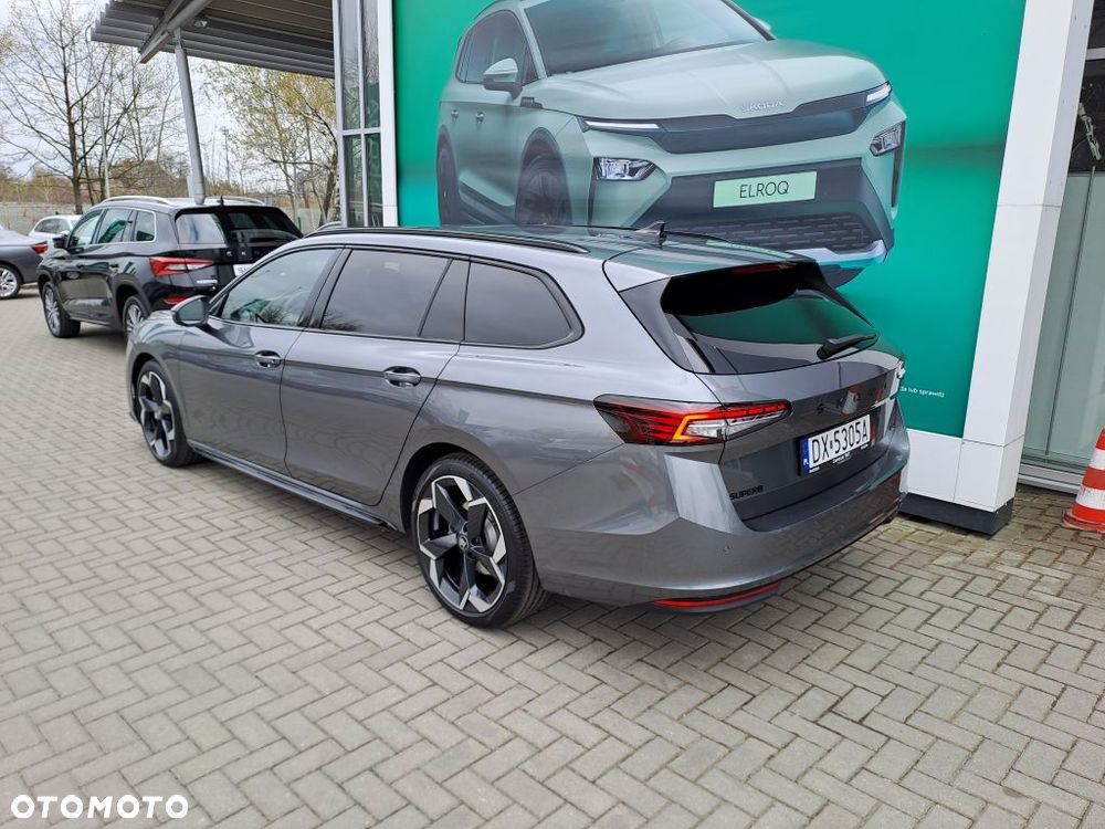 Skoda Superb 2.0 TDI SCR 4x4 Sportline DSG - 2