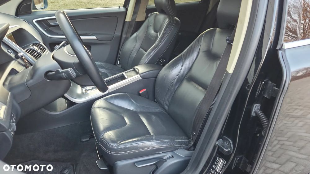 Volvo XC 60 D3 R Design - 7