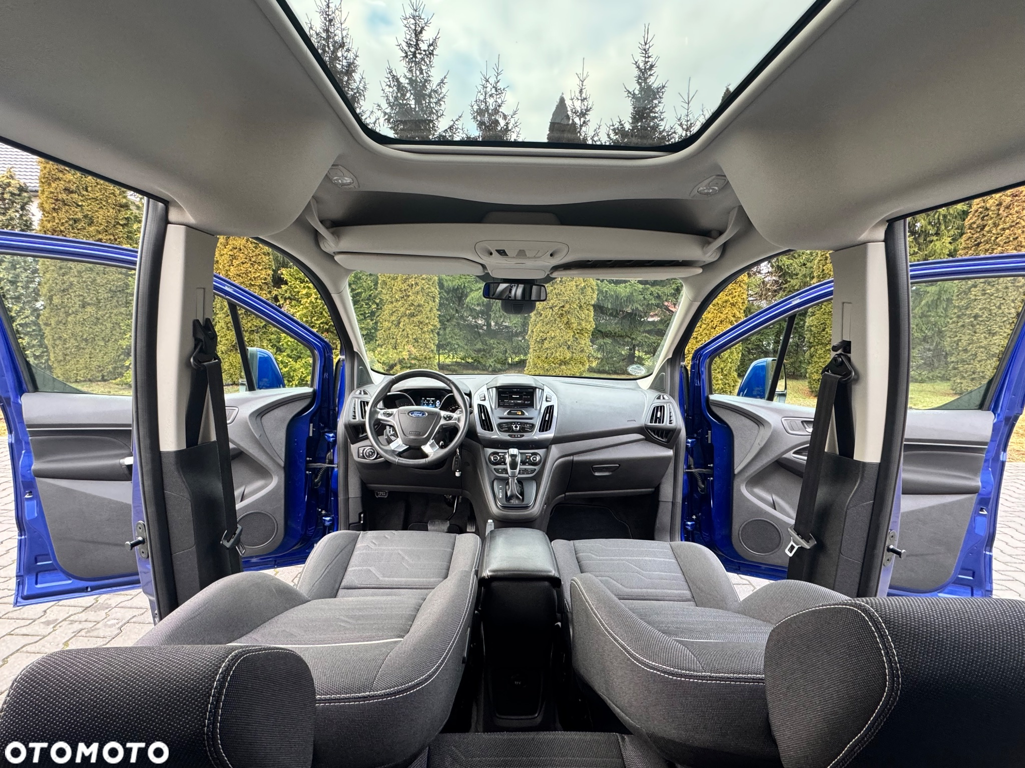 Ford Tourneo Connect 1.5 TDCi Start-Stop Titanium - 24