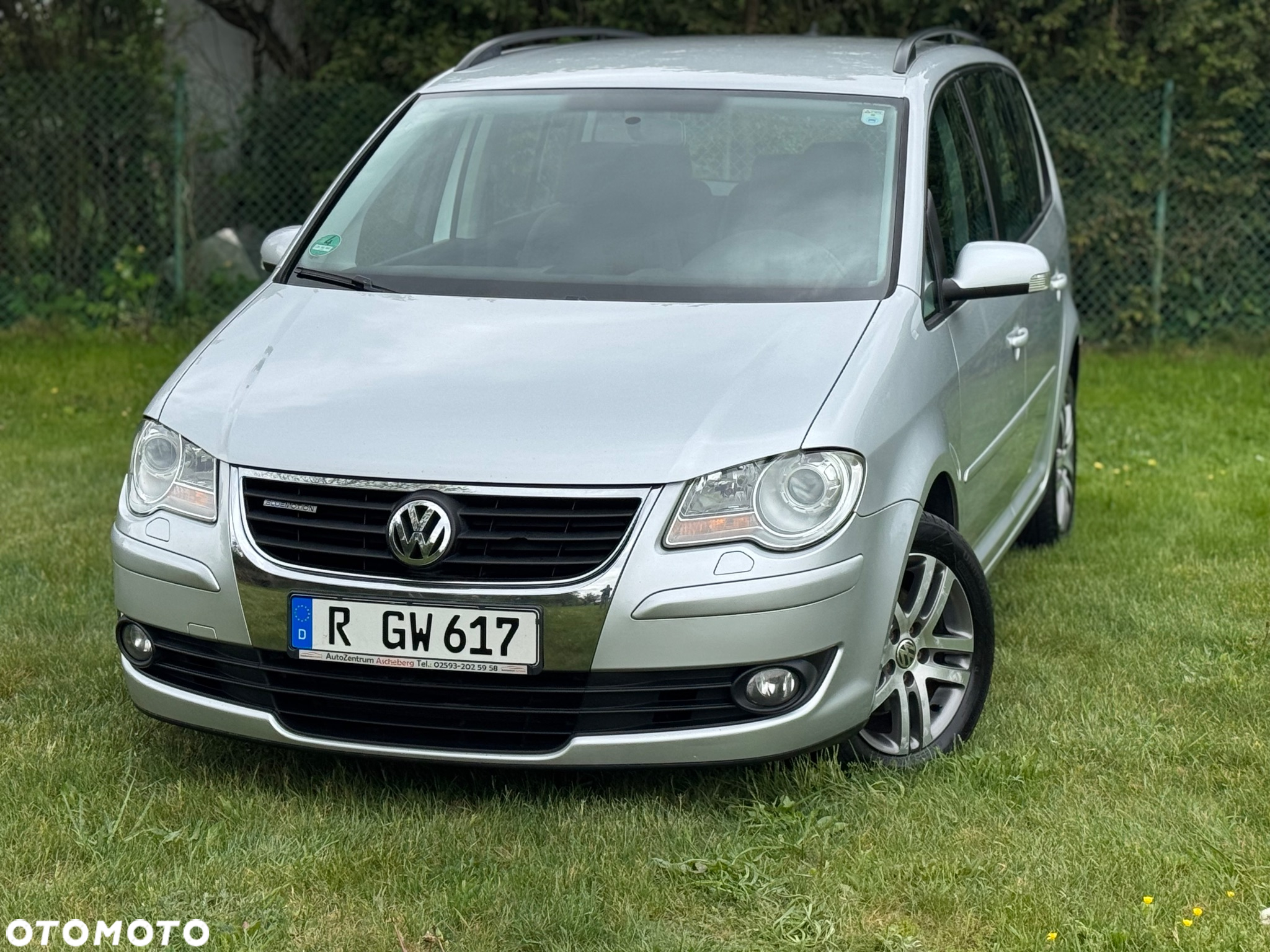 Volkswagen Touran 1.9 TDI DPF Blue Motion Highline - 2