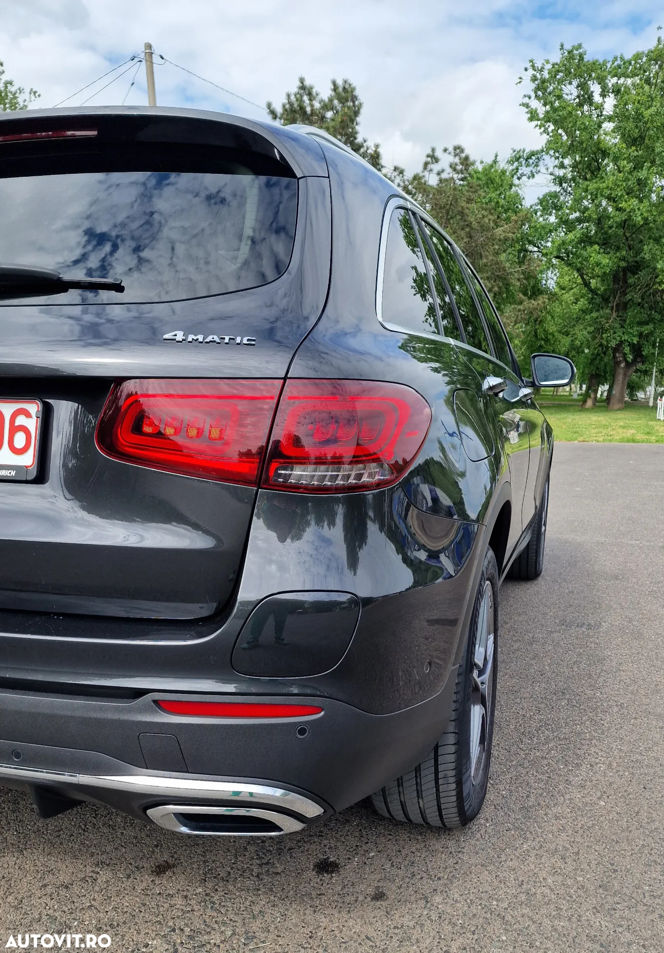Mercedes-Benz GLC 300 d 4Matic 9G-TRONIC AMG Line - 8