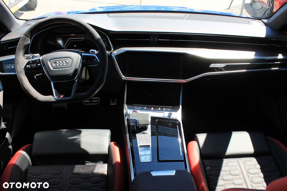 Audi RS6 Avant - 12
