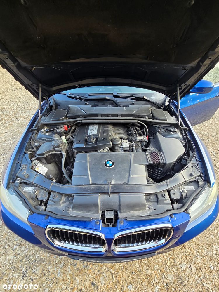 BMW Seria 3 318i - 10
