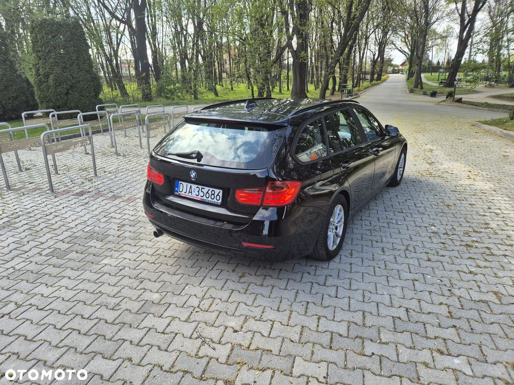 BMW Seria 3 320d - 8
