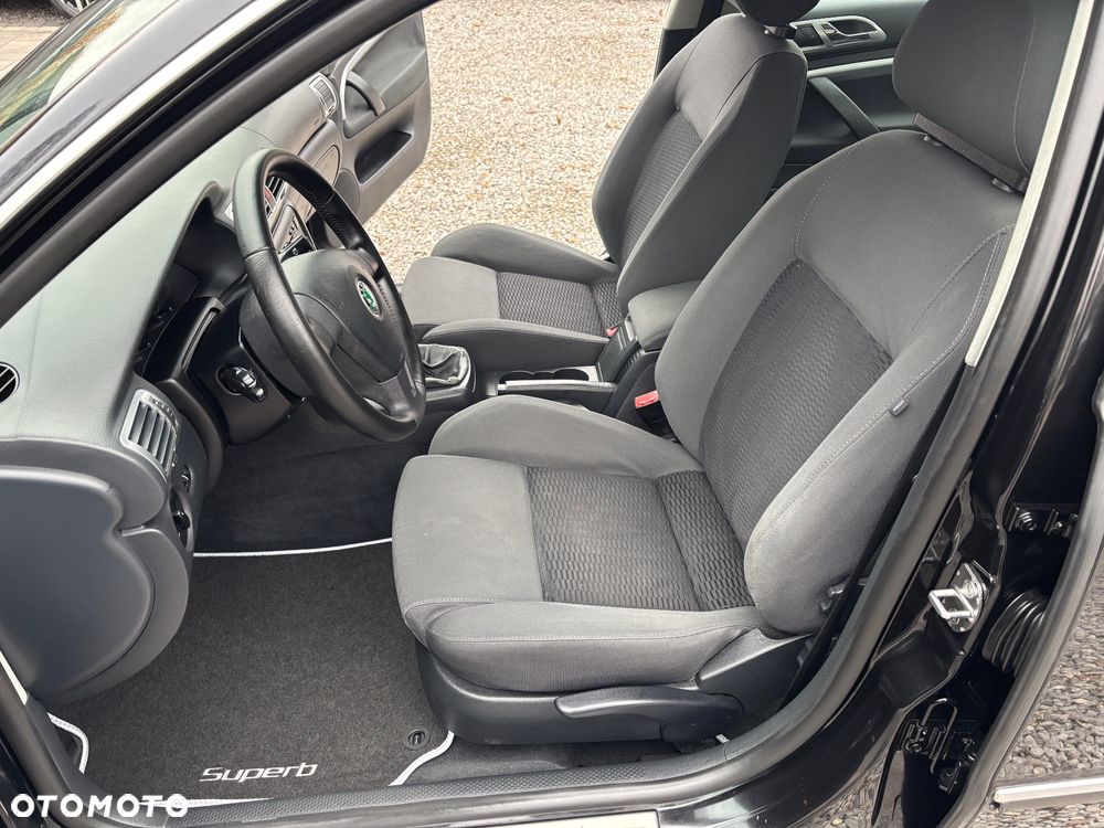 Skoda Superb 2.0 Comfort - 17